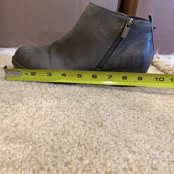 Women’s gray booties - Picture 8 of 9